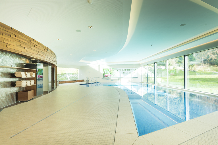 Therapiebad in der Rehaklinik Dussnang